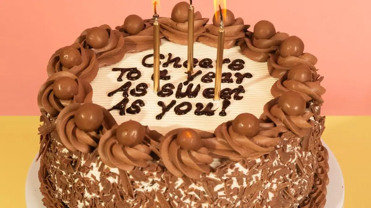 Cake Box – eggless cake shop in Aldershot town centre